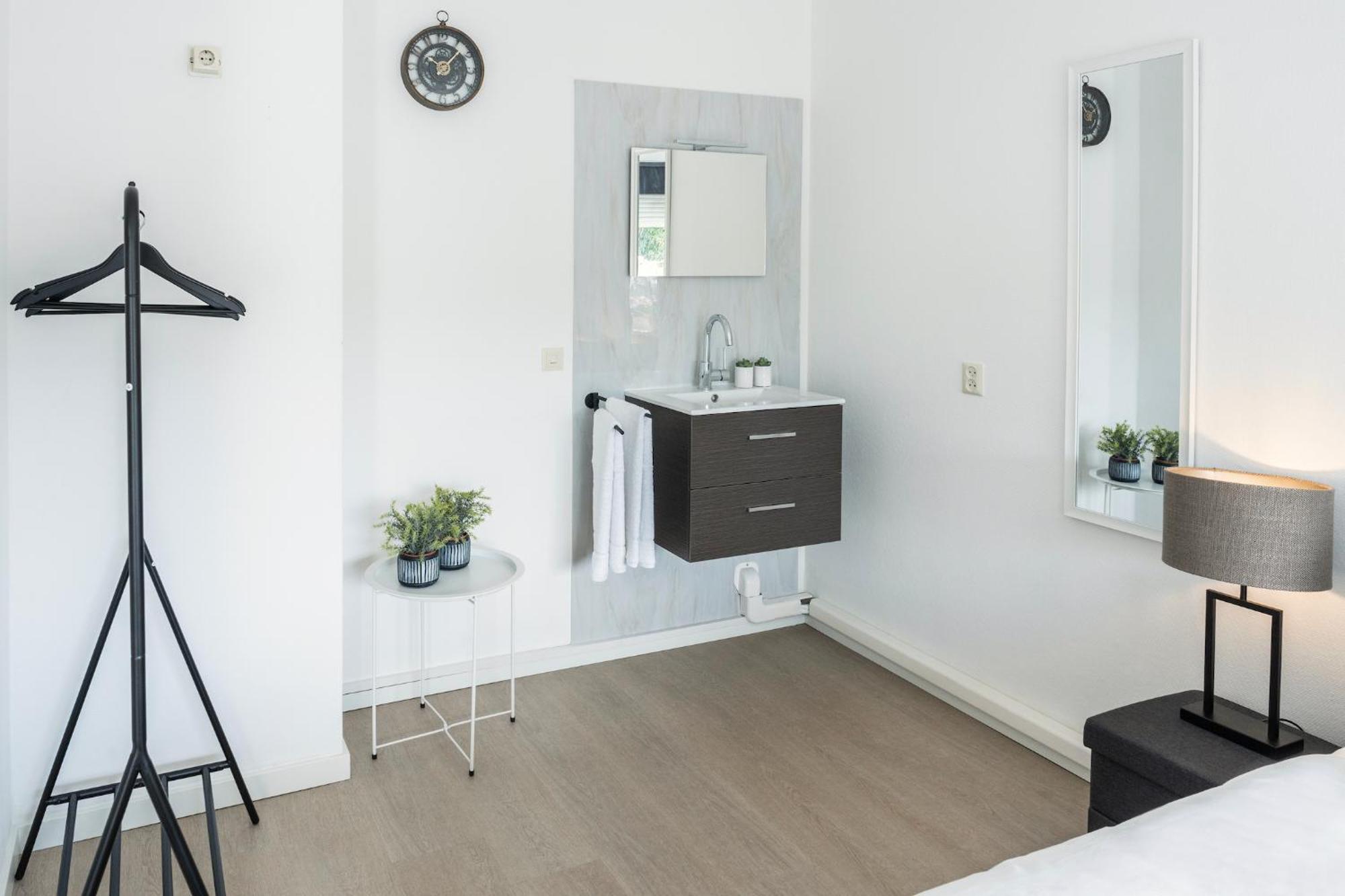 Prime Location Apt W Wifi & Near Poppodium 013 튈뷔르흐 외부 사진